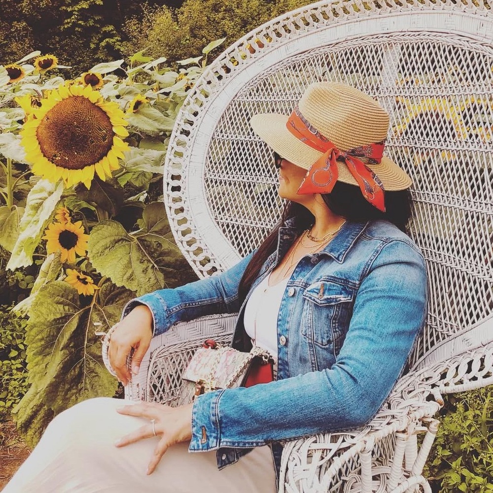 Stylish Tan and Red Women's Hat